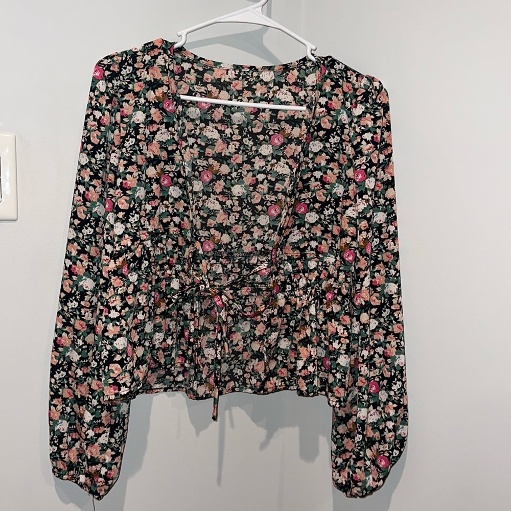 Going out top, flowery